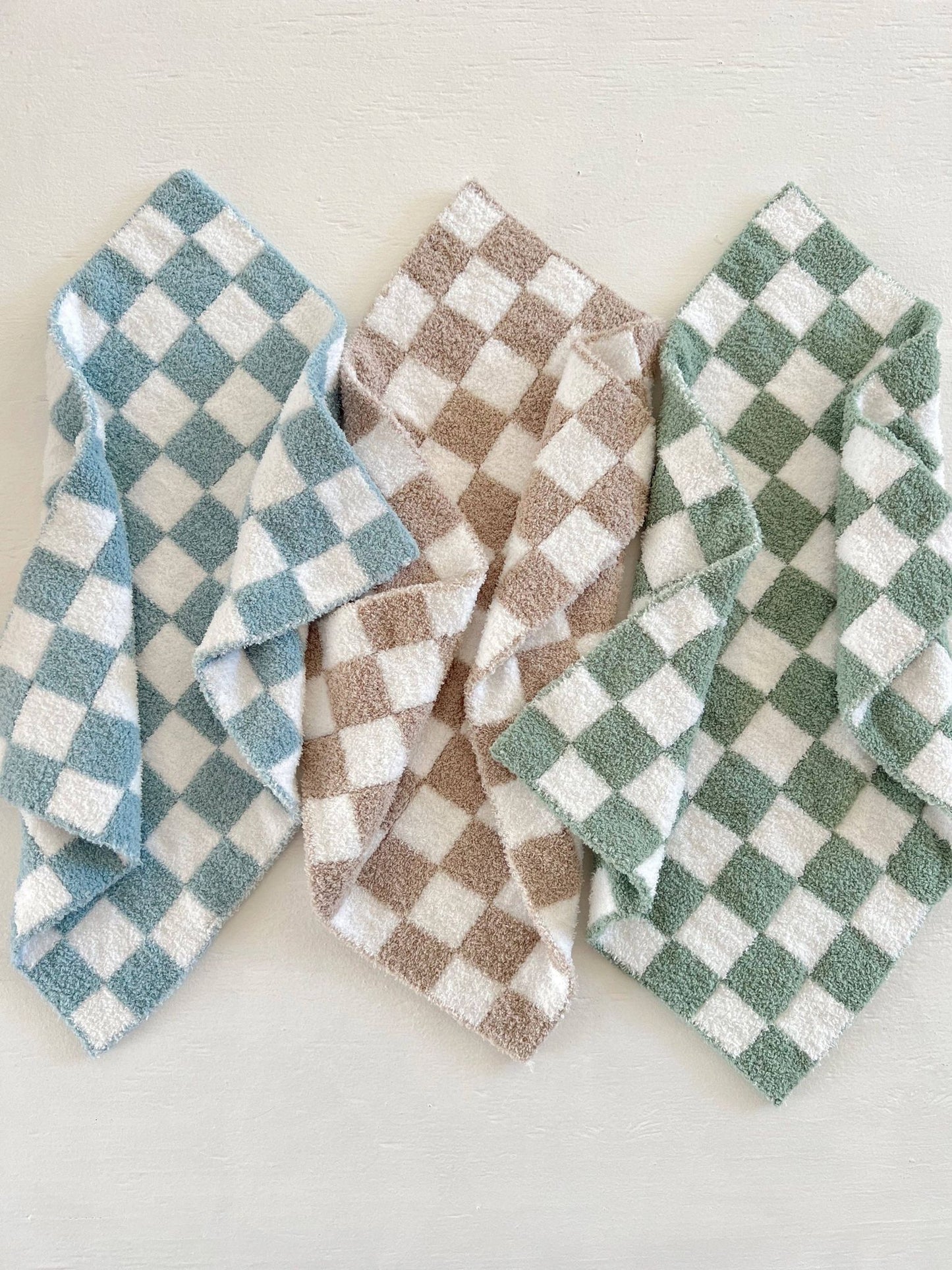 Phufy® Bliss Checkerboard Mini Blanket, Powder