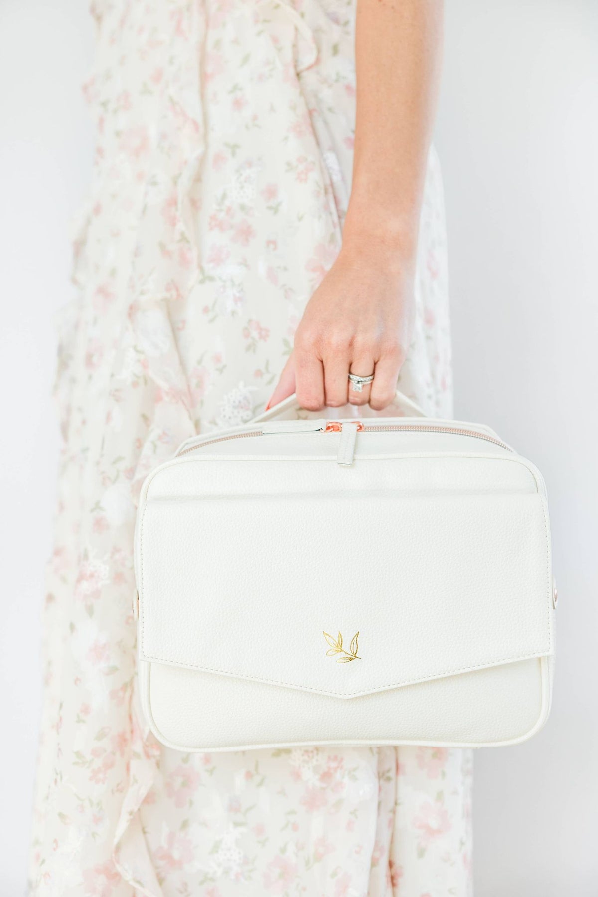 Bible Cover, Bible Bag Crossbody DOVE