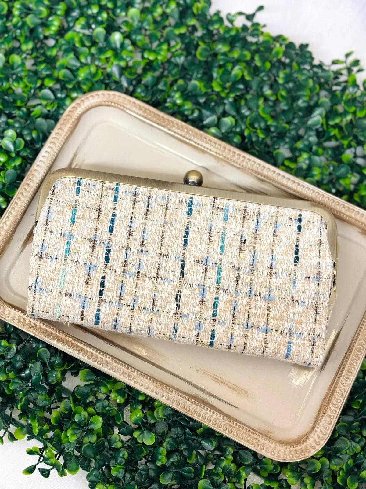 TW208 Tweed Kiss Lock Clutch