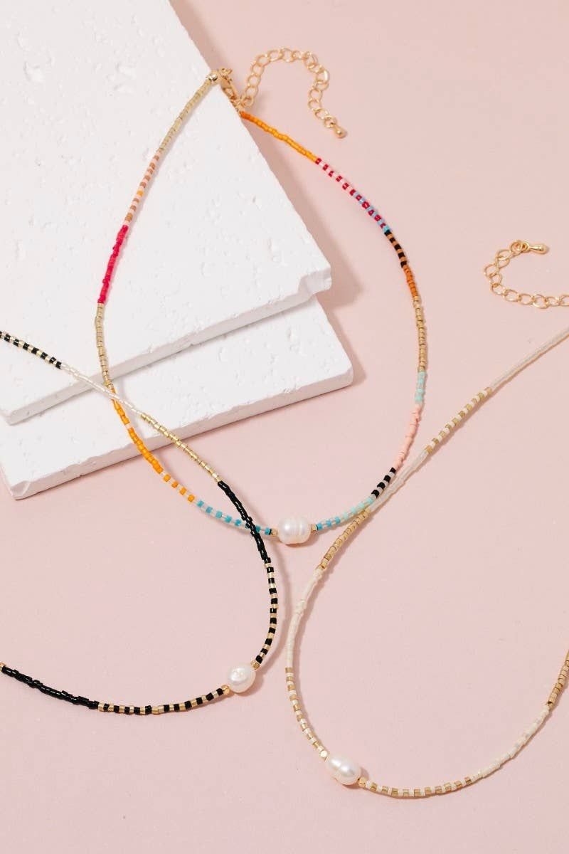 Dainty Seed Beaded Pearl Charm Necklace