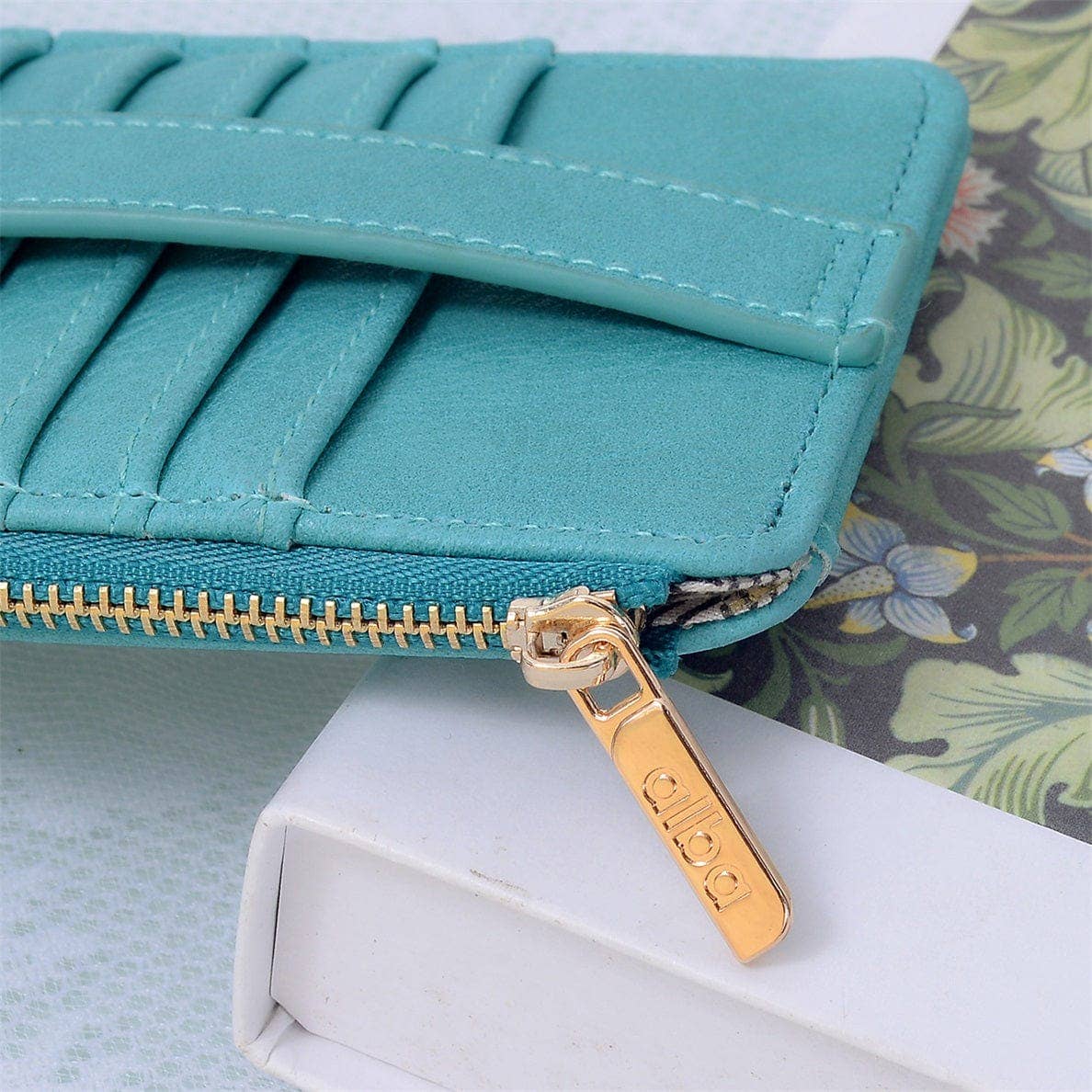 AD004 Saige Slim Cardholder Wallet