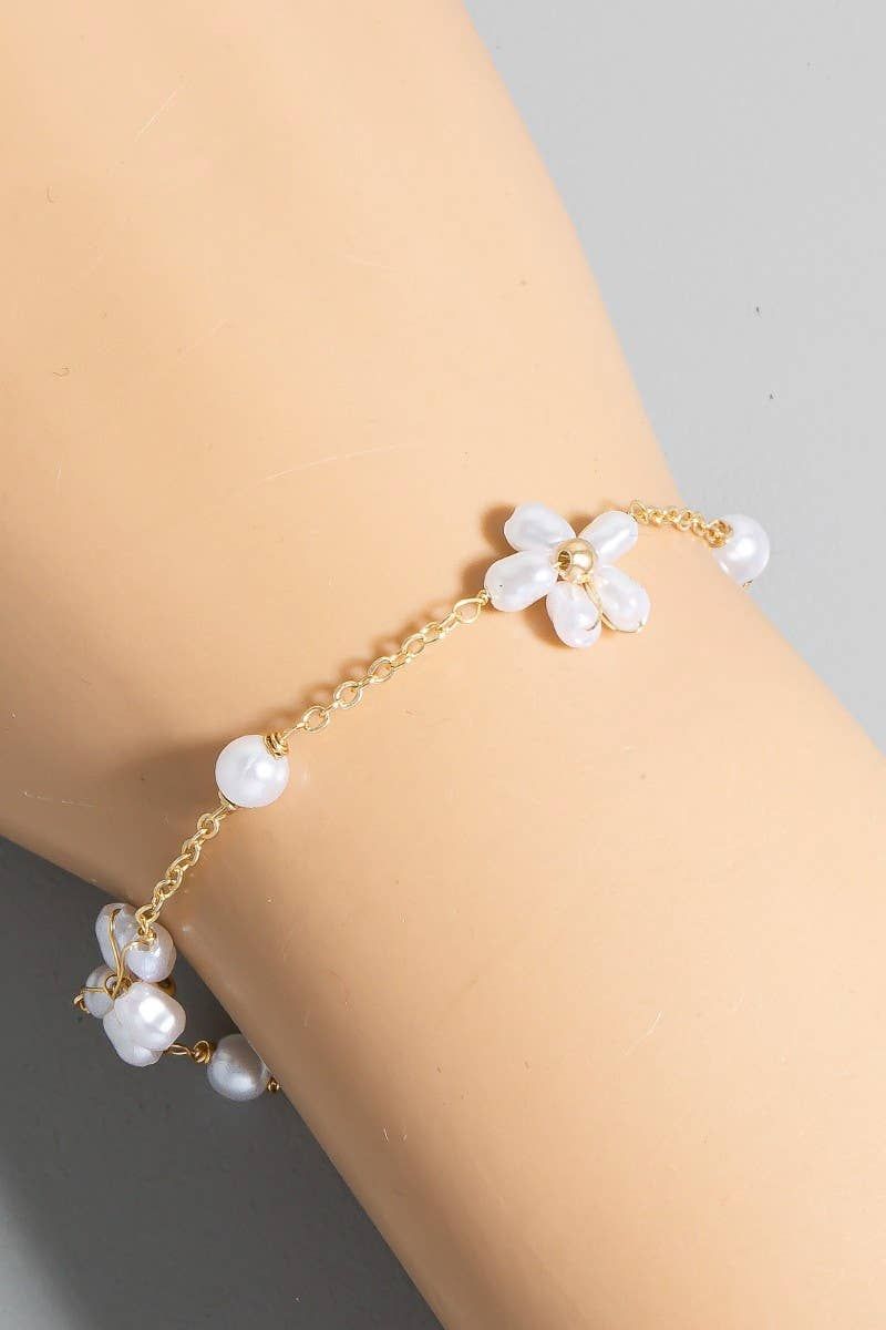 Pearl Beaded Flower Chain Bracelet