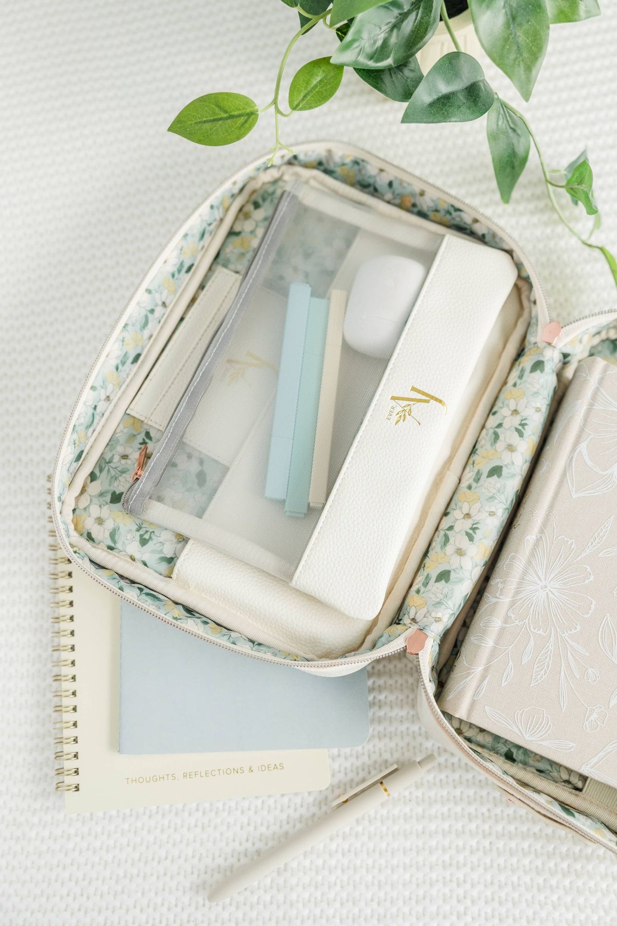 Bible Cover, Bible Bag Crossbody DOVE