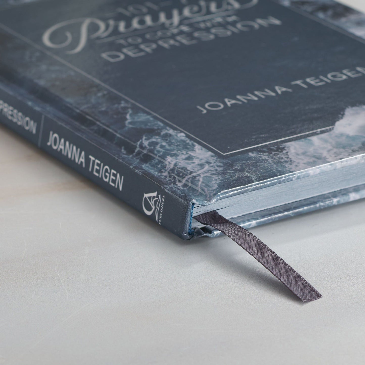 101  Prayers  to  Cope  with  Depression
Hardcover