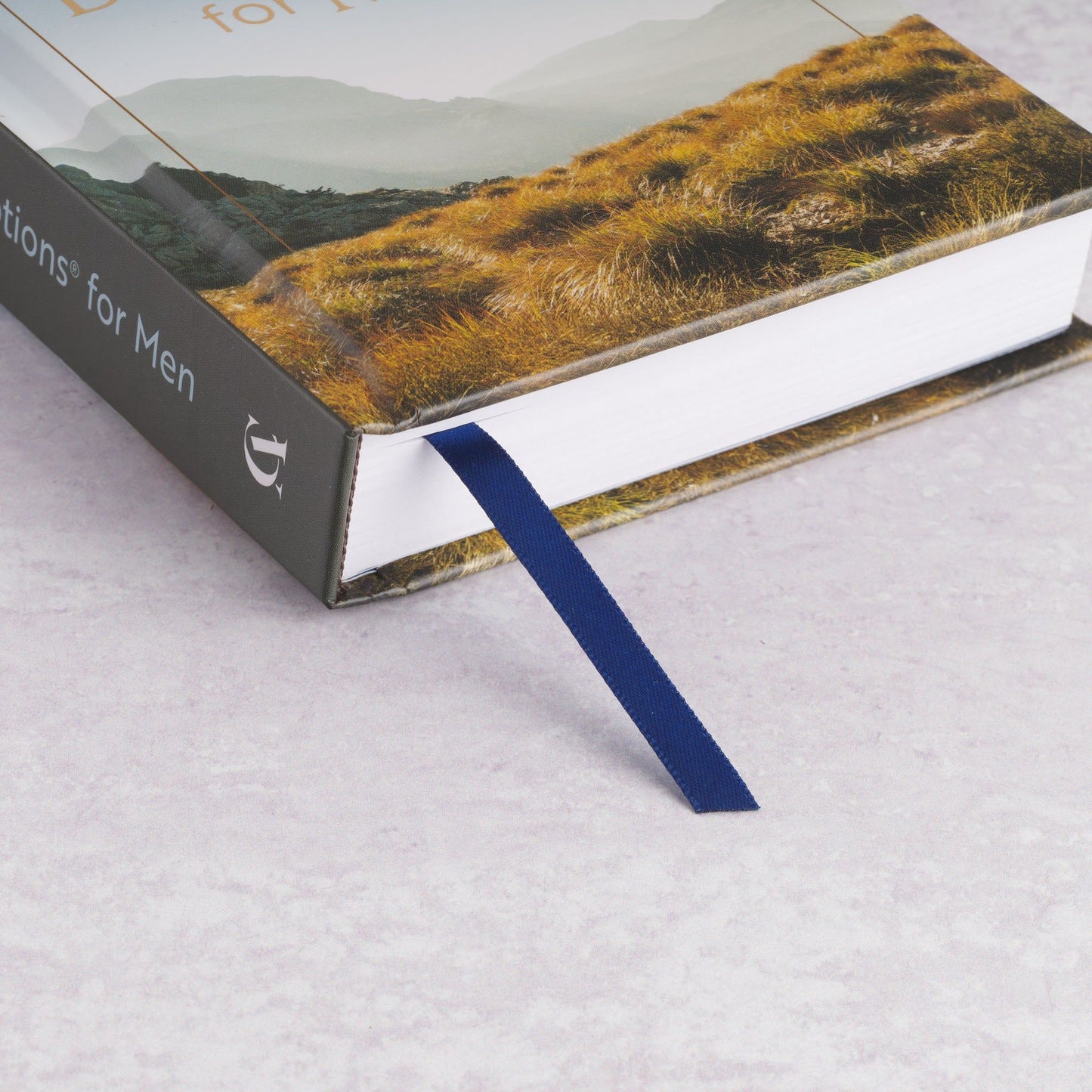 One-Minute Devotions for Men Hardcover