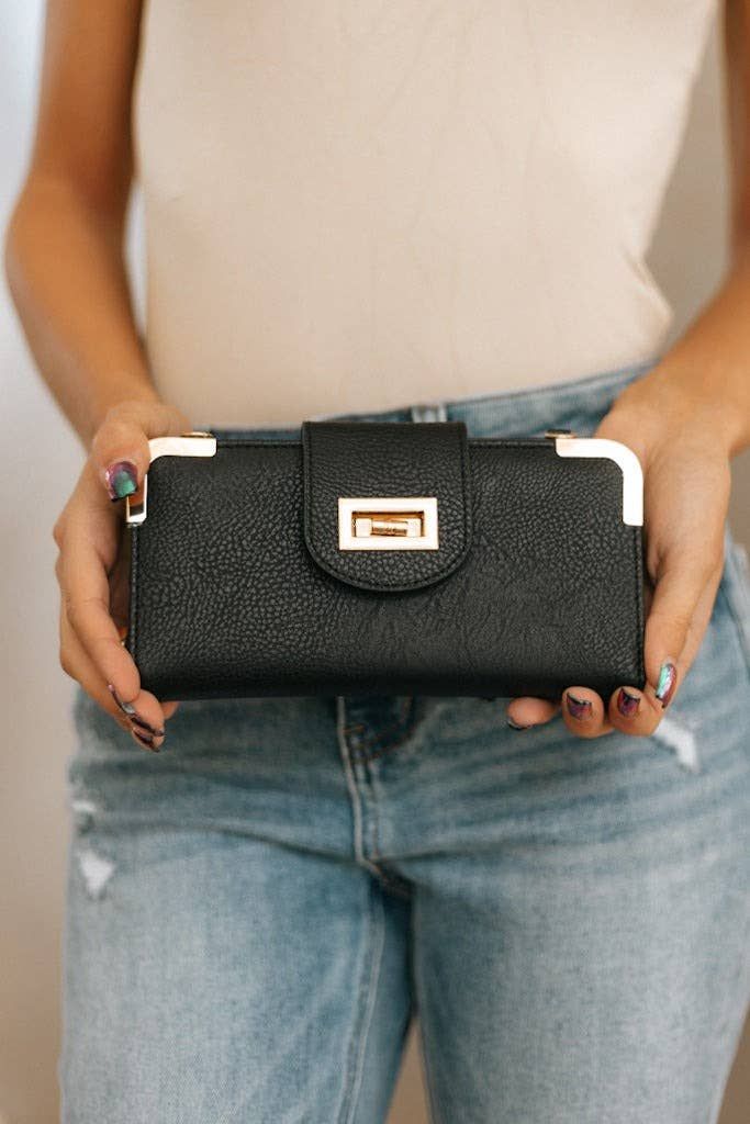 AD041 Turn Lock Crossbody Wallet