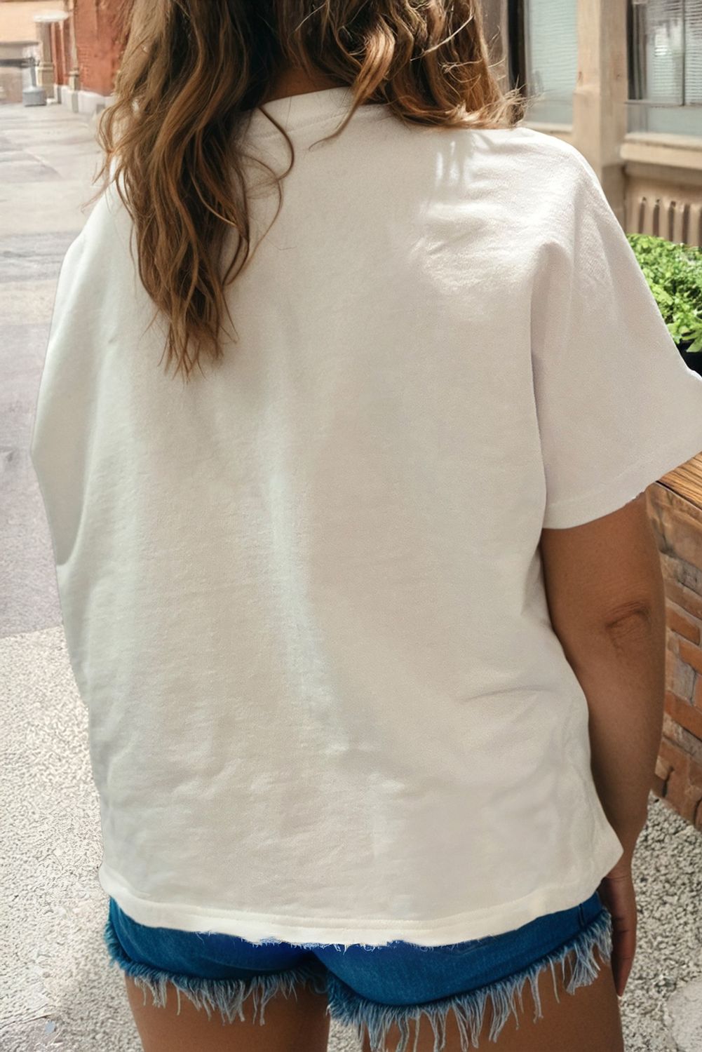 Flag Day Mineral Washed Star Patch V Neck Tee | S-XL