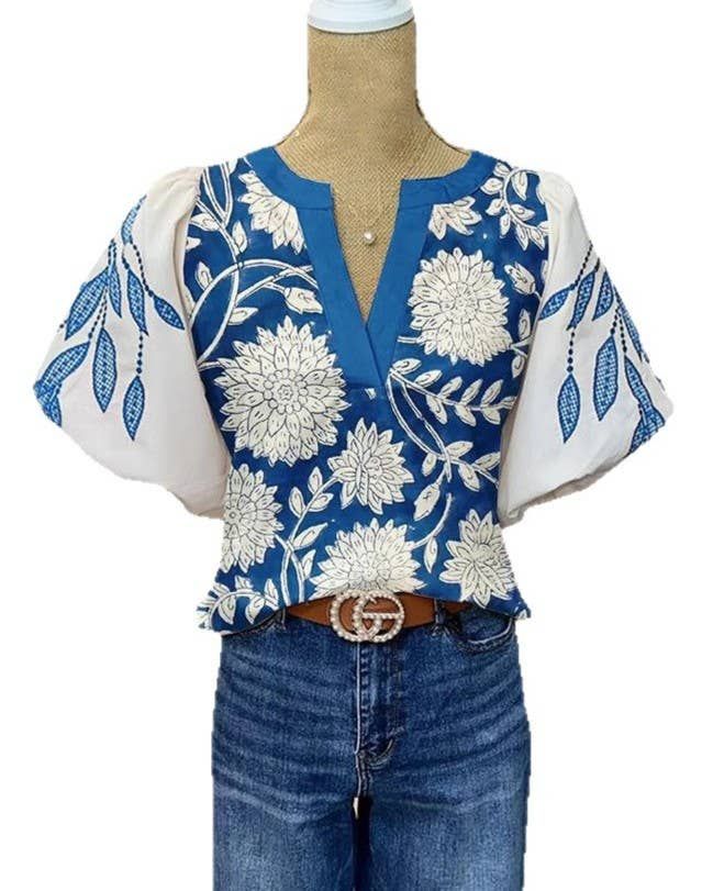 Boho Blue & White Floral Print Puff Sleeve V-Neck Blouse