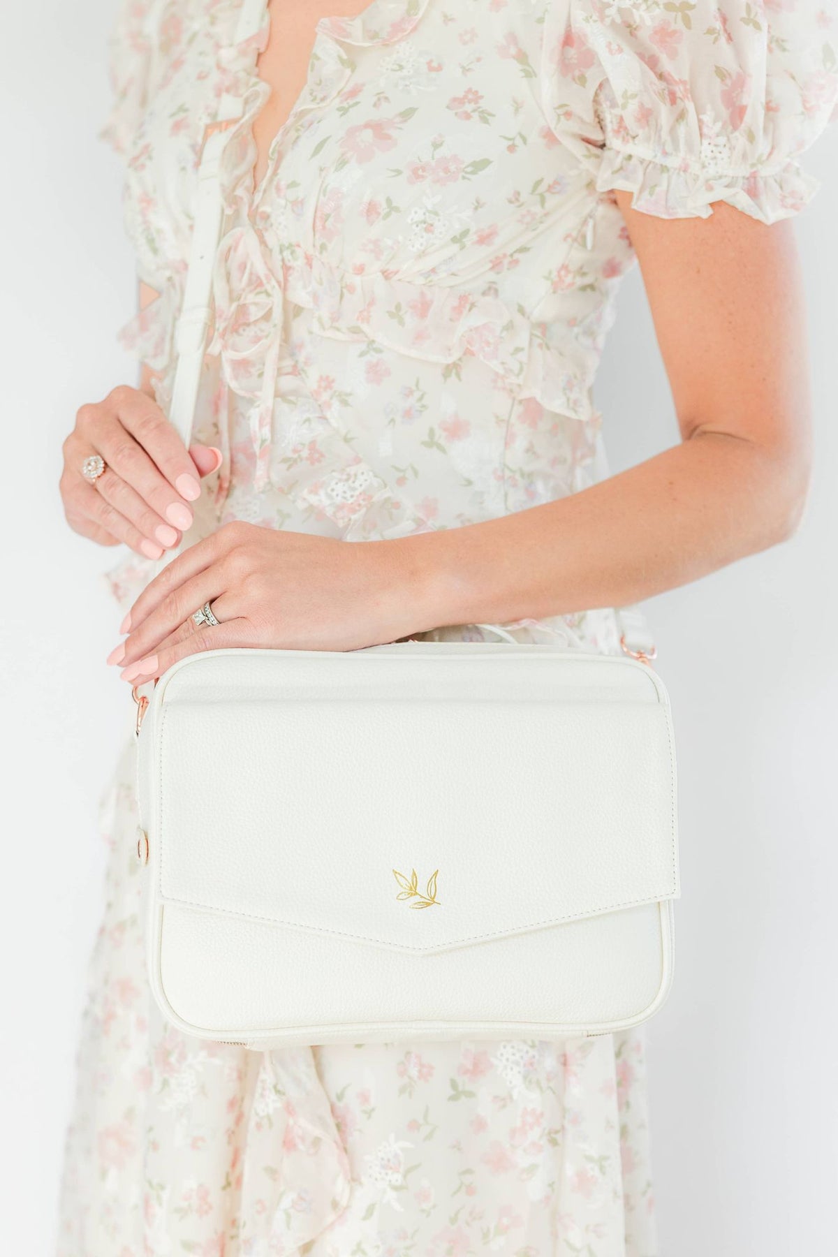 Bible Cover, Bible Bag Crossbody DOVE